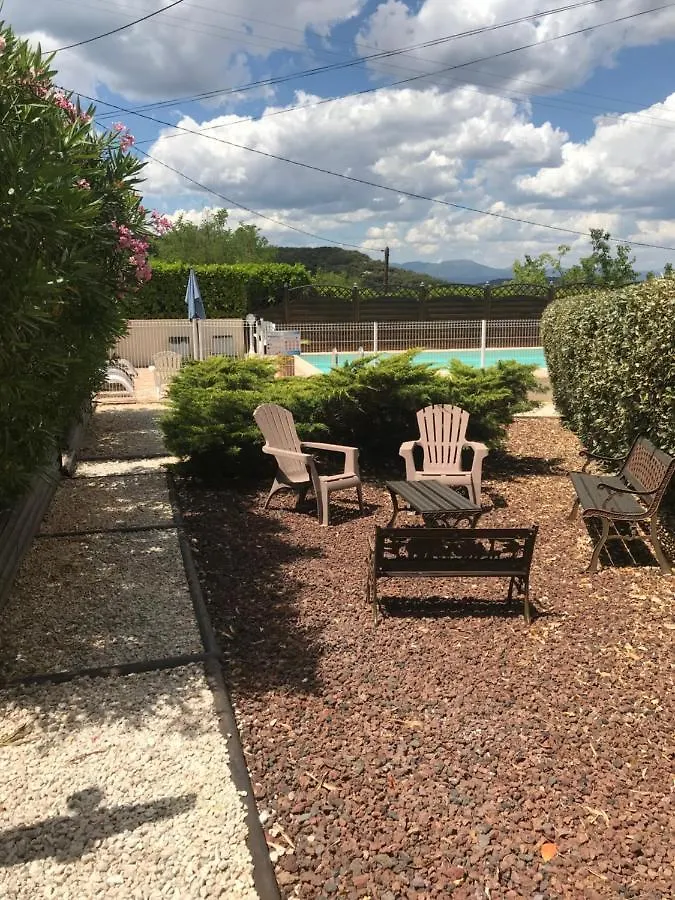 Vakantiehuis Gites Le Mas Du Vieux Chene Salavas