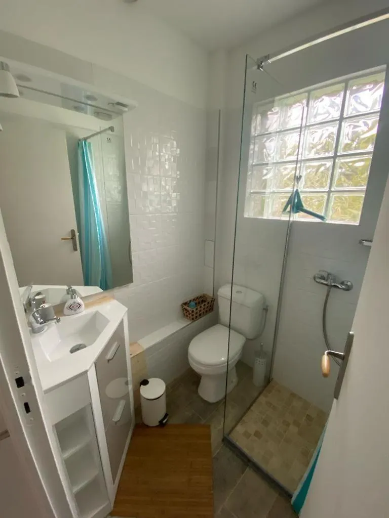 Gites Le Mas Du Vieux Chene Salavas Vakantiehuis
